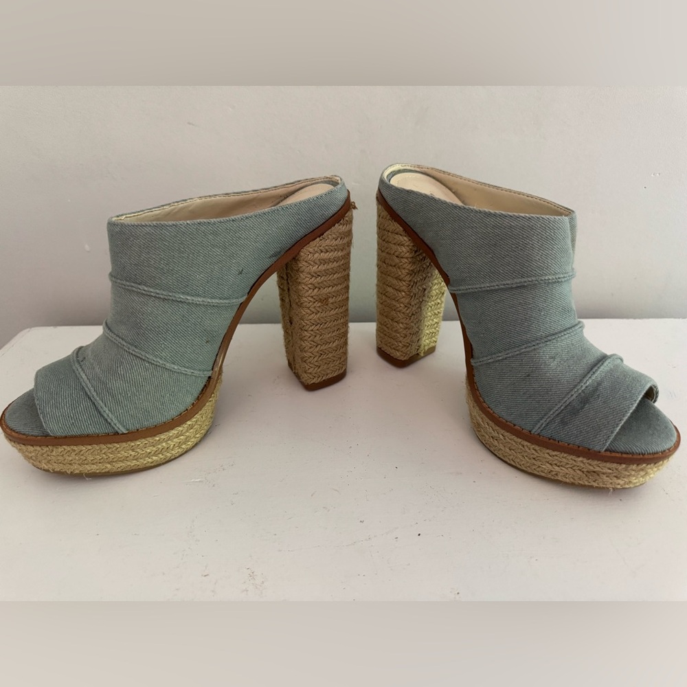 BCBG sexy Blue denim Heeled Mules shoes size 8